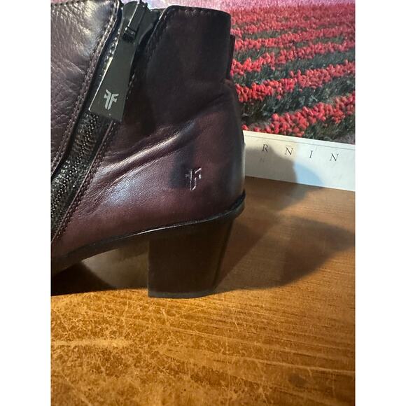 Frye Leather Brielle Peep Toe Zip Ankle Bootie Size 10 - Picture 2 of 7